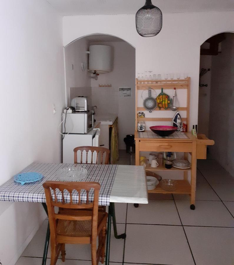 Petit Gite Des Augustins 몽플렁캉 외부 사진