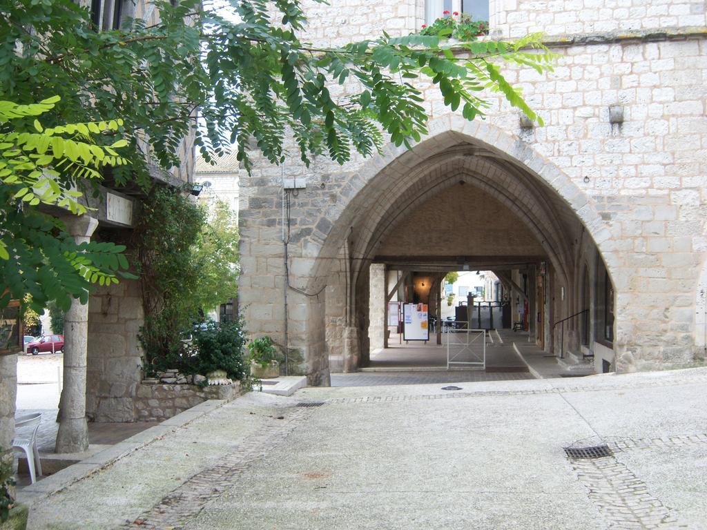 Petit Gite Des Augustins 몽플렁캉 외부 사진